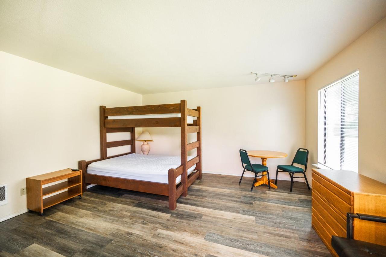 Redwood Meadows Rv Resort 新奥尔良市 外观 照片