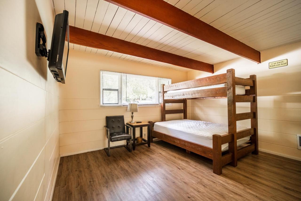 Redwood Meadows Rv Resort 新奥尔良市 外观 照片