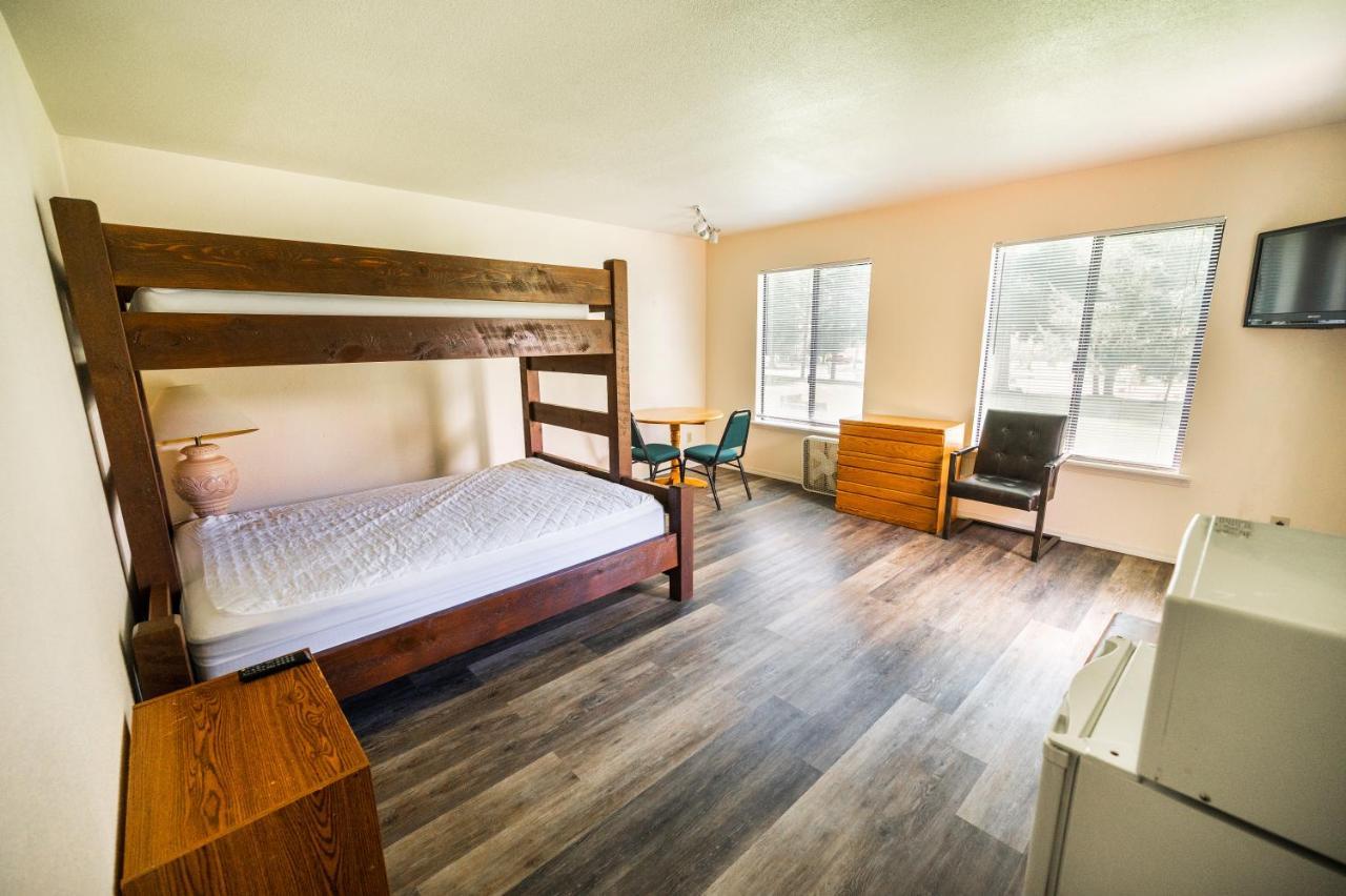 Redwood Meadows Rv Resort 新奥尔良市 外观 照片